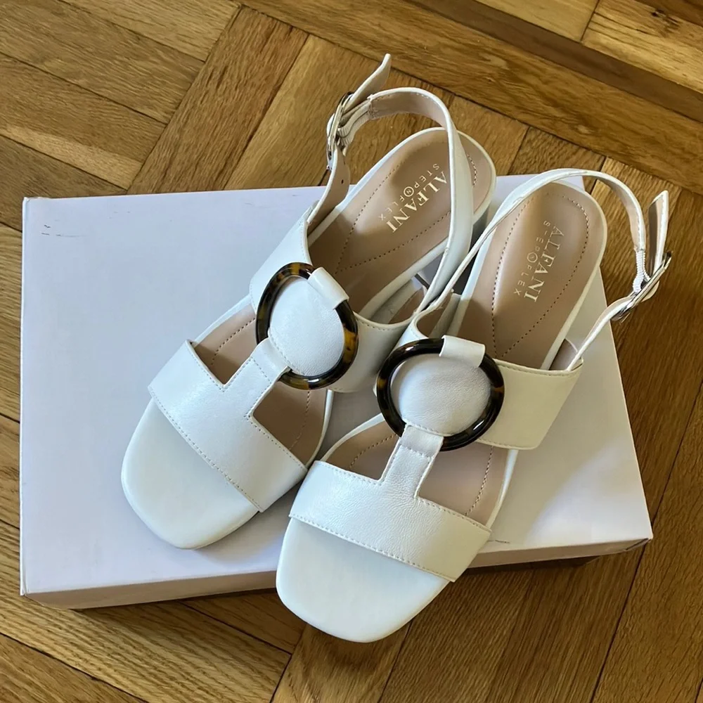 Alfani | Step N' Flex Gwenna Ring-Hardware Dress Sandals | White - Picture 1 of 5